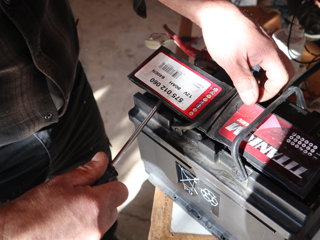 Batería sin mantenimiento Fundamentos electricidad en barcos